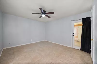 621 Stonehenge Drive, Grand Prairie, TX 75052 - Photo 35