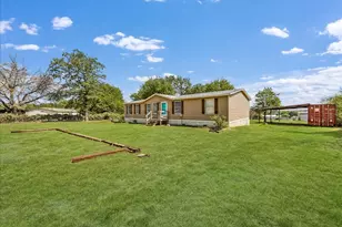 107 Hidden View Ct, Springtown, TX 76082 - Photo 3