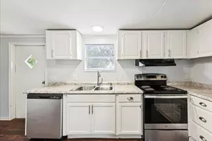 107 Hidden View Ct, Springtown, TX 76082 - Photo 9