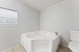 107 Hidden View Ct, Springtown, TX 76082 - Photo 13