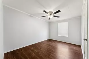 107 Hidden View Ct, Springtown, TX 76082 - Photo 19