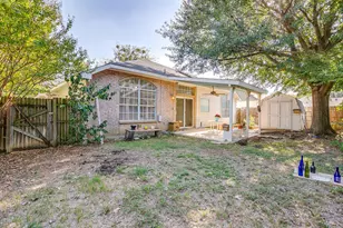 2742 Lakeside Dr, Burleson, TX 76028 - Photo 39