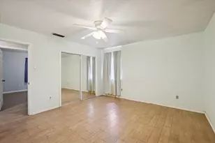 1113 2nd St, Grand Prairie, TX 75051 - Photo 23