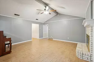 1113 2nd St, Grand Prairie, TX 75051 - Photo 5