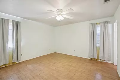 1113 2nd Street, Grand Prairie, TX 75051 - Photo 25