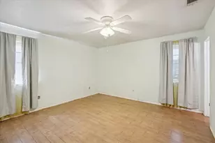 1113 2nd St, Grand Prairie, TX 75051 - Photo 25