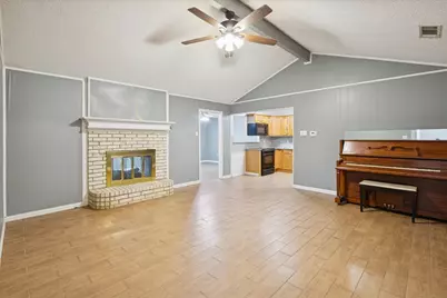 1113 2nd Street, Grand Prairie, TX 75051 - Photo 3