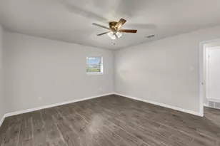 11001 Oak Grove Rd S, Burleson, TX 76028 - Photo 23