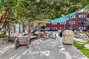 2502 Live Oak St, Dallas, TX 75204 - Photo 21