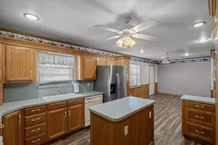 3121 Vz County Road 1215, Grand Saline, TX 75140 - Photo 17