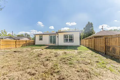 212 Beckham Street W, Sulphur Springs, TX 75482 - Photo 23