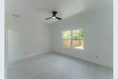 212 Beckham Street W, Sulphur Springs, TX 75482 - Photo 15