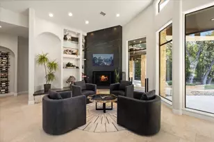 8225 Ashbriar Ln, Fort Worth, TX 76126 - Photo 9