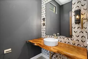 8225 Ashbriar Ln, Fort Worth, TX 76126 - Photo 19