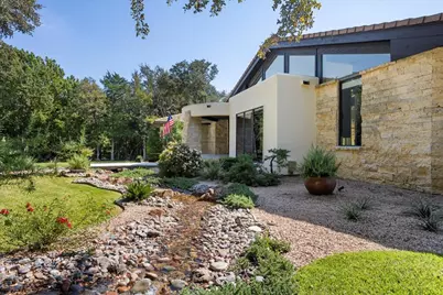 8225 Ashbriar Lane, Fort Worth, TX 76126 - Photo 5