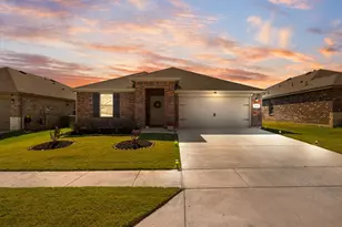 2916 Roper St, Royse City, TX 75189 - Photo 3