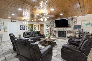 6130 Peninsula Cir, Athens, TX 75752 - Photo 11