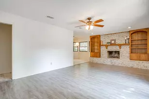 8605 Marys Creek Dr, Benbrook, TX 76116 - Photo 5