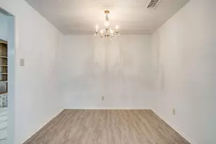 8605 Marys Creek Dr, Benbrook, TX 76116 - Photo 17