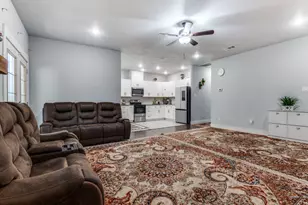 705 Lynnfield Dr, Arlington, TX 76014 - Photo 7