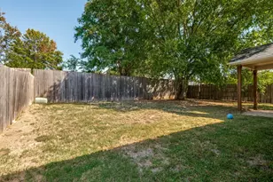 705 Lynnfield Dr, Arlington, TX 76014 - Photo 23