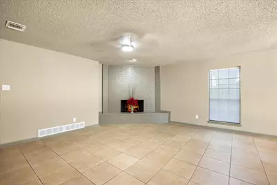 615 Whisperview Circle, Granbury, TX 76049 - Photo 3