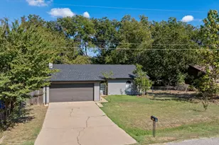 615 Whisper View Cir, Granbury, TX 76049 - Photo 21