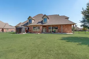 132 Silver Rose Blvd, Burleson, TX 76028 - Photo 29