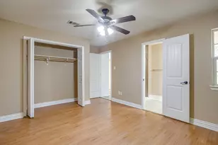 7036 Crabtree Ln, North Richland Hills, TX 76182 - Photo 17