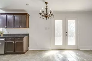 7036 Crabtree Ln, North Richland Hills, TX 76182 - Photo 11