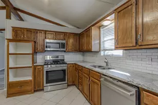 3609 Cooper Branch E, Denton, TX 76209 - Photo 9