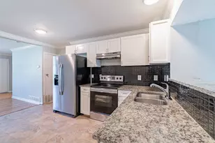 10033 Casa Oaks Dr, Dallas, TX 75228 - Photo 11