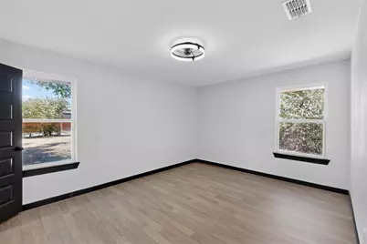 671 Cedarcliff Drive, Dallas, TX 75217 - Photo 17