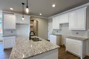 709 Bass Lk Ln, Cleburne, TX 76033 - Photo 5