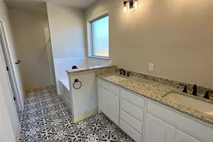 709 Bass Lk Ln, Cleburne, TX 76033 - Photo 17