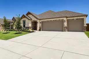 709 Bass Lk Ln, Cleburne, TX 76033 - Photo 1