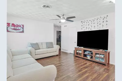 2002 Meadow Lane, Arlington, TX 76010 - Photo 5