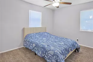 2002 Meadow Ln, Arlington, TX 76010 - Photo 19