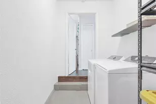 2002 Meadow Ln, Arlington, TX 76010 - Photo 25