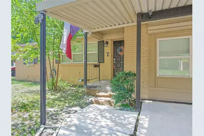 2002 Meadow Lane, Arlington, TX 76010 - Photo 3