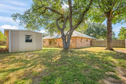 1602 Murry Drive, Cleburne, TX 76033 - Photo 33