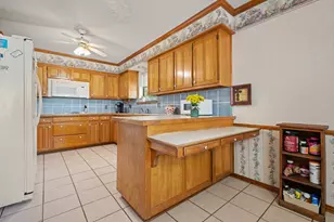 1602 Murry Dr, Cleburne, TX 76033 - Photo 13