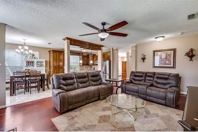 337 Sweet Leaf Lane, Lake Dallas, TX 75065 - Photo 7