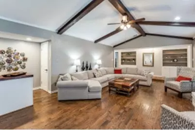 2719 N Surrey Drive, Carrollton, TX 75006 - Photo 21