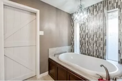 2719 N Surrey Drive, Carrollton, TX 75006 - Photo 35