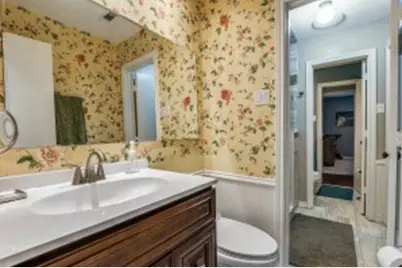 2719 N Surrey Drive, Carrollton, TX 75006 - Photo 29