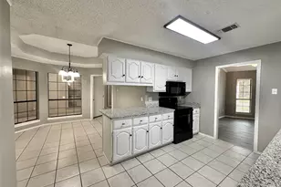 212 W Oaks Circle, Sulphur Springs, TX 75482 - Photo 5