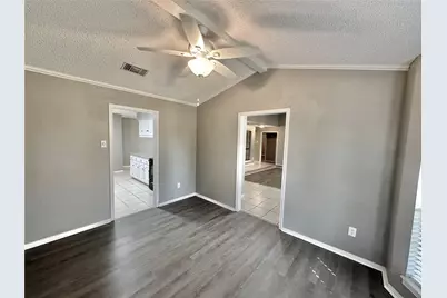 212 W Oaks Circle, Sulphur Springs, TX 75482 - Photo 11