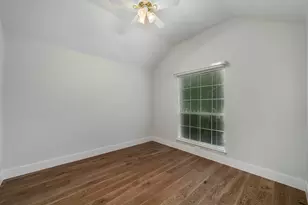 4220 Oak Grove Dr, Carrollton, TX 75010 - Photo 19