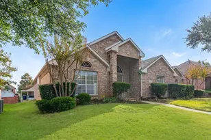 4220 Oak Grove Dr, Carrollton, TX 75010 - Photo 3